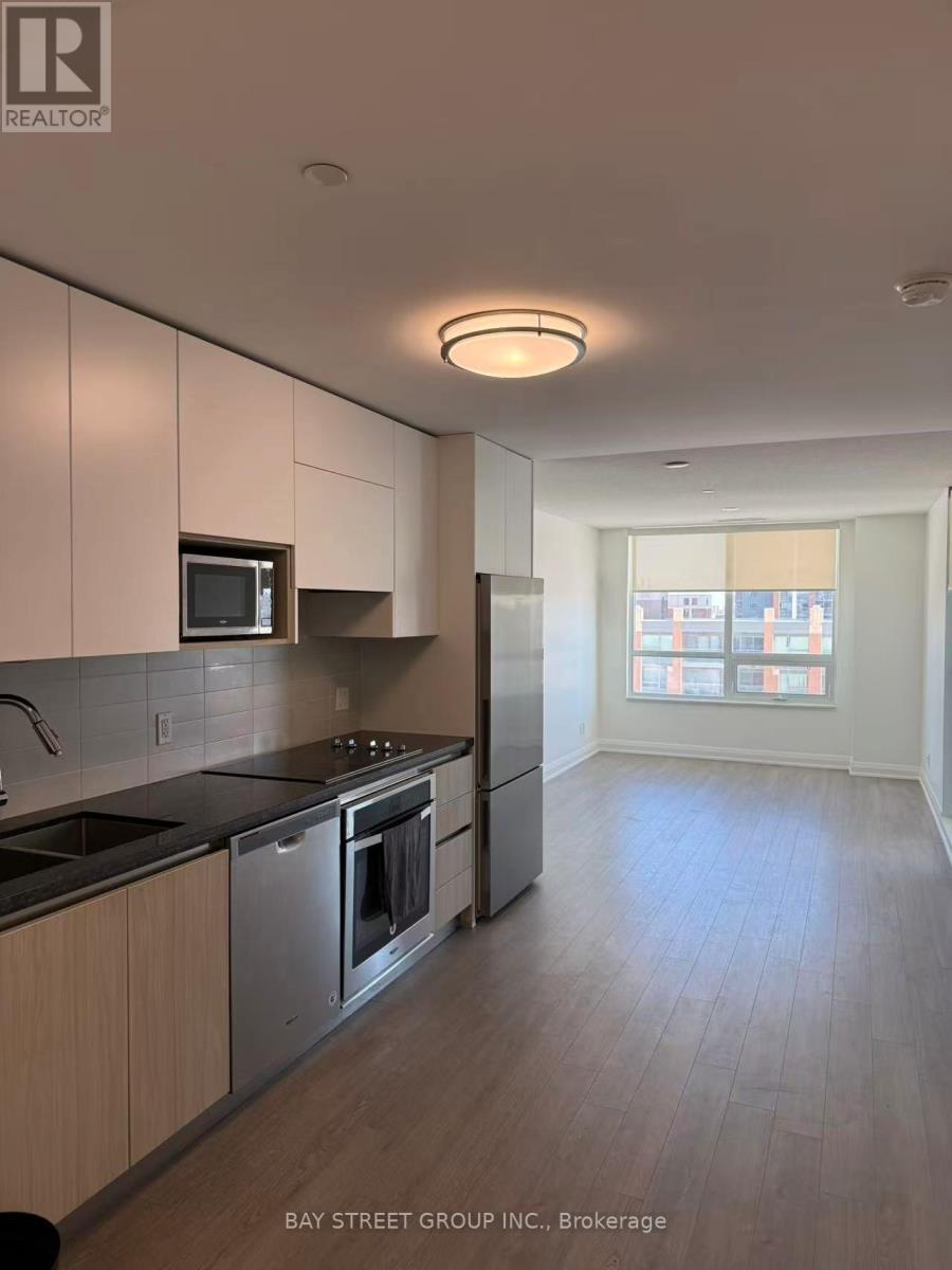709 - 15 Water Walk Drive, Markham, ON - Indoor Photo Showing Kitchen