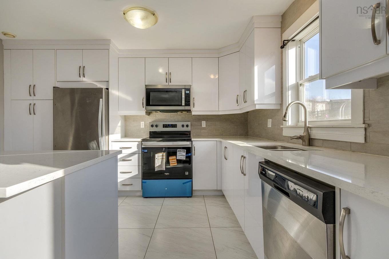 25 Titanium Crescent, Halifax, NS