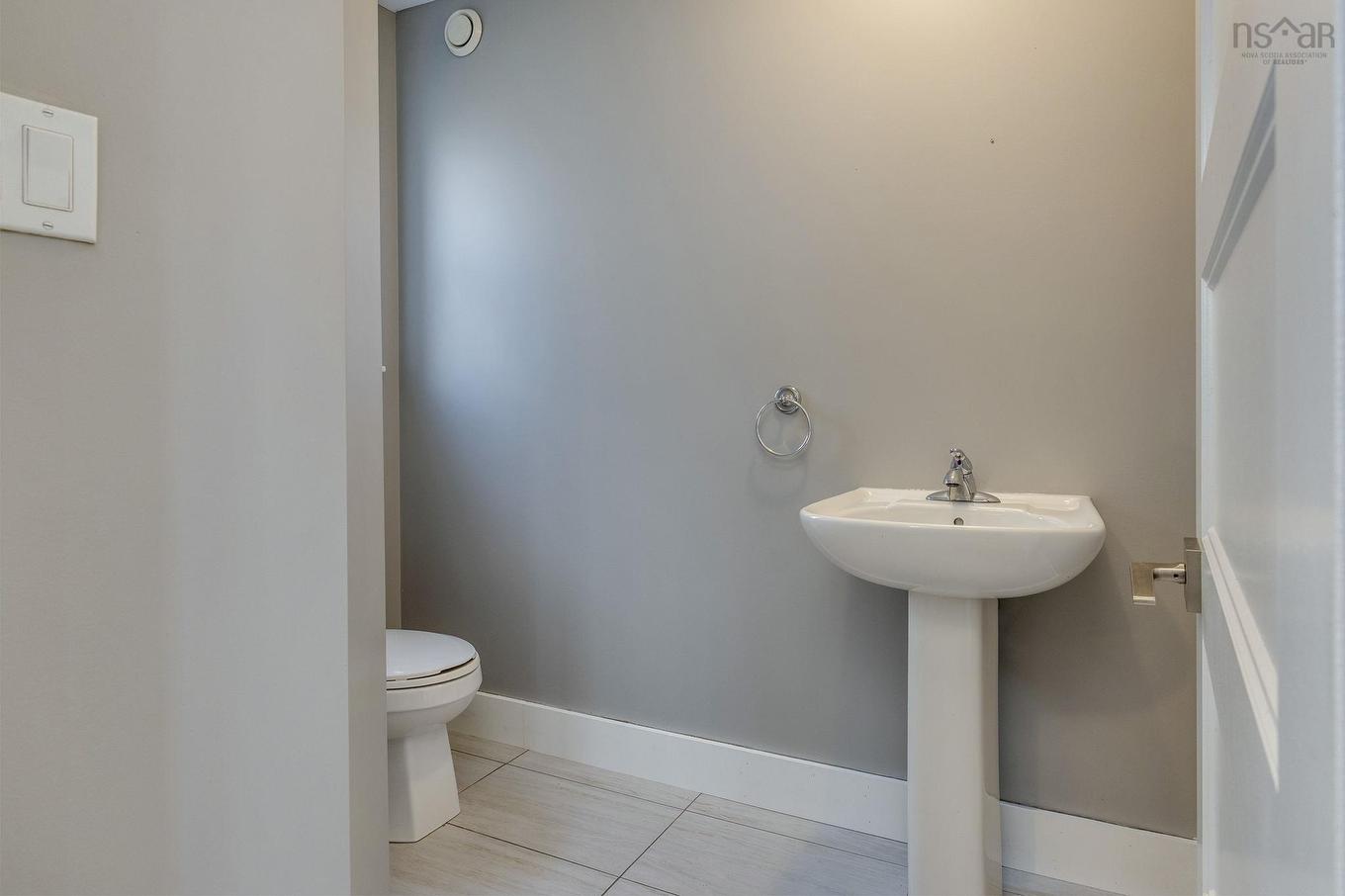 25 Titanium Crescent, Halifax, NS