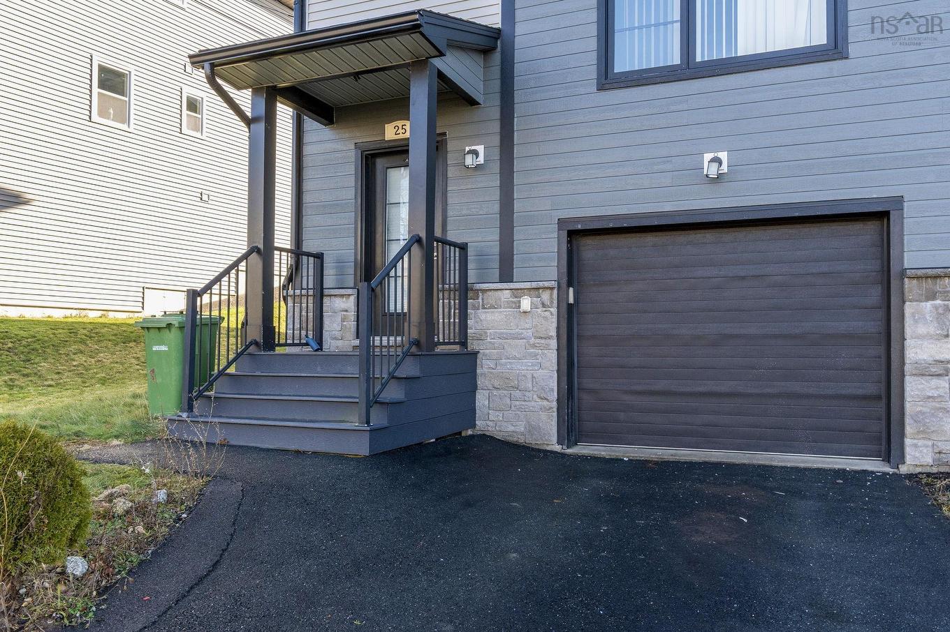 25 Titanium Crescent, Halifax, NS