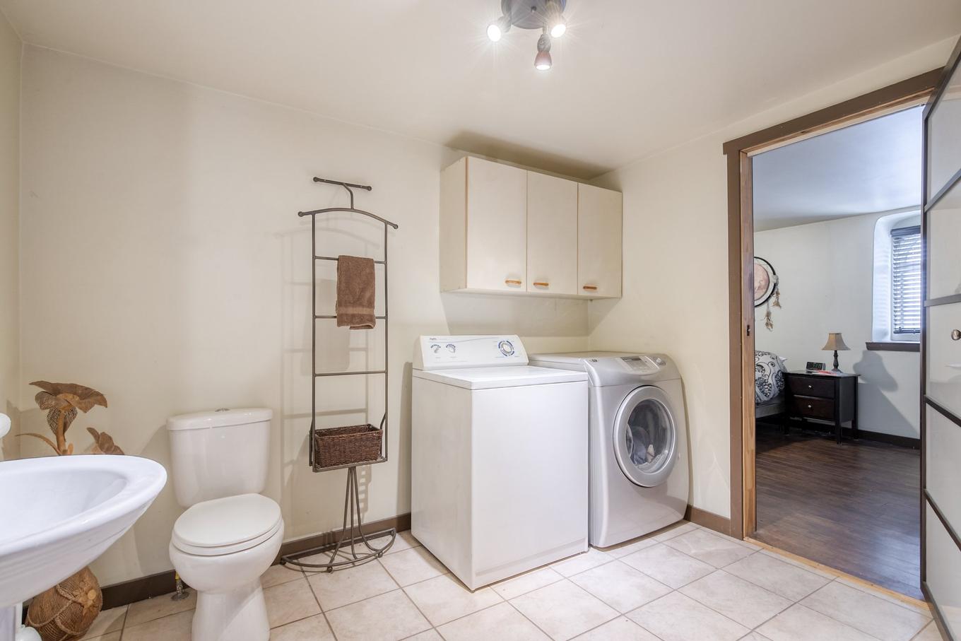 Salle d'eau - 16305 - 16305A Av. De La Concorde S., Saint-Hyacinthe, QC - Indoor Photo Showing Laundry Room