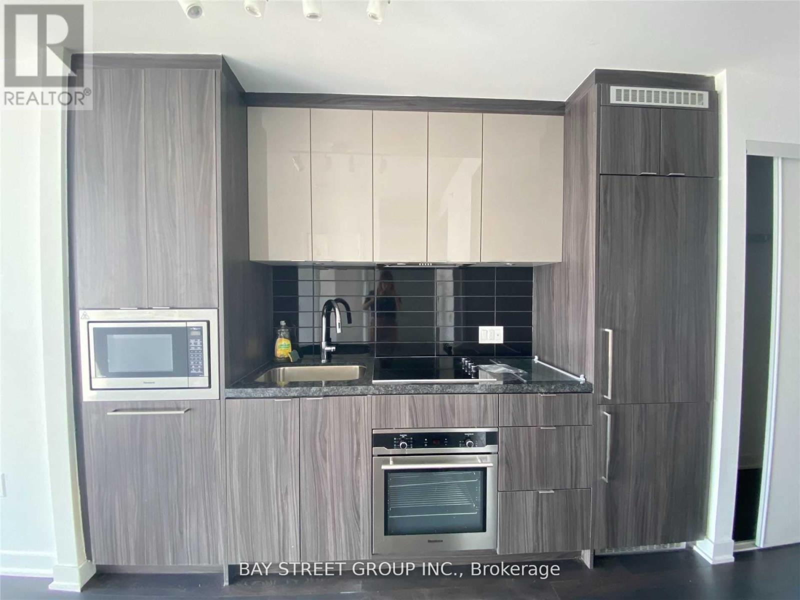 4801 - 125 Blue Jays Way, Toronto, ON -