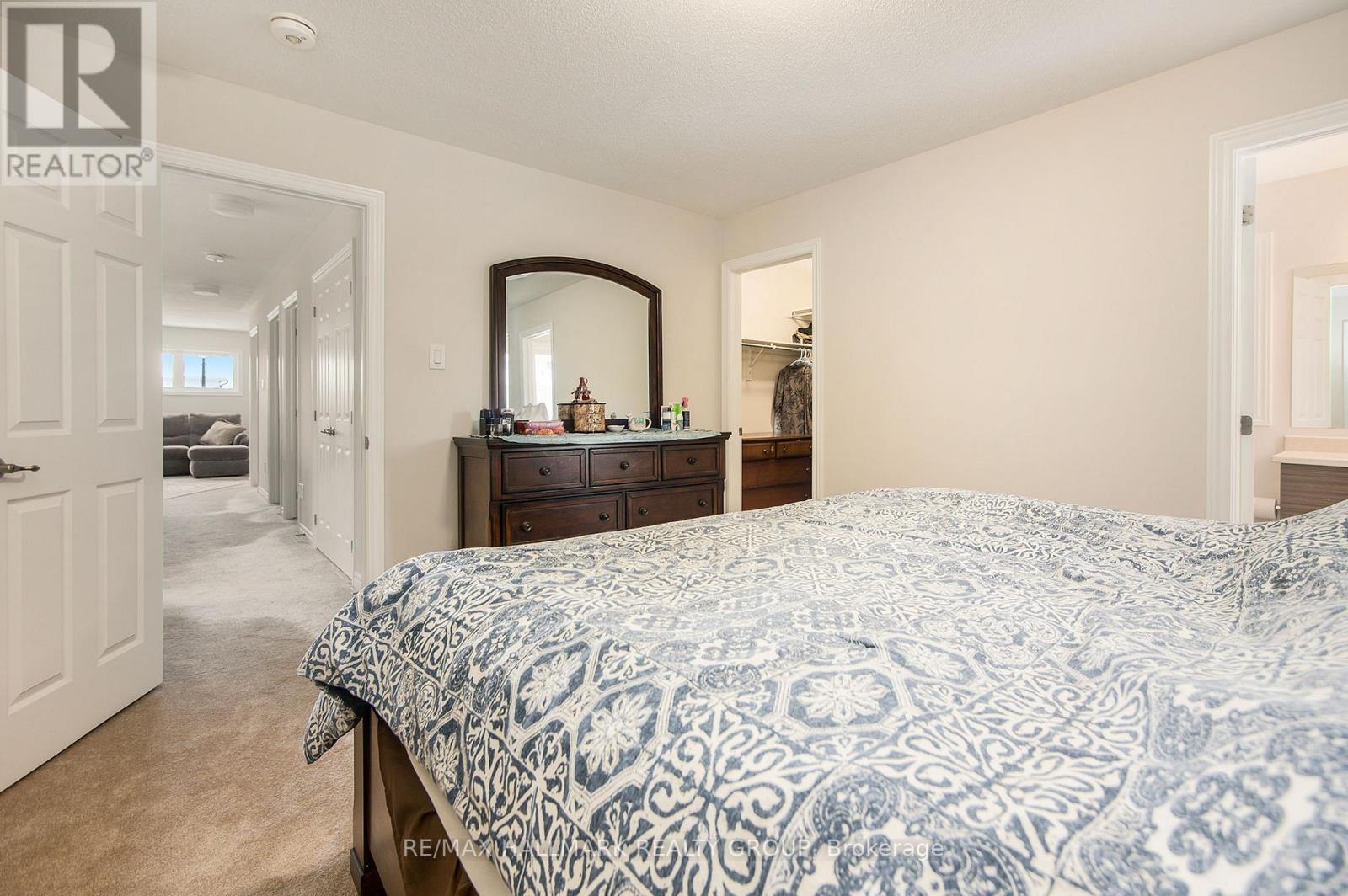 509 Arosa Way, Ottawa, ON - Indoor Photo Showing Bedroom