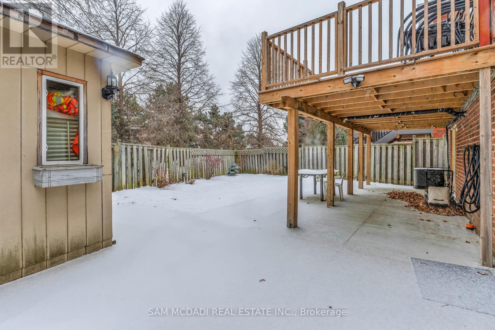 Unit 1 - 734 Woburn Woods Lane, Mississauga, ON - Outdoor With Exterior