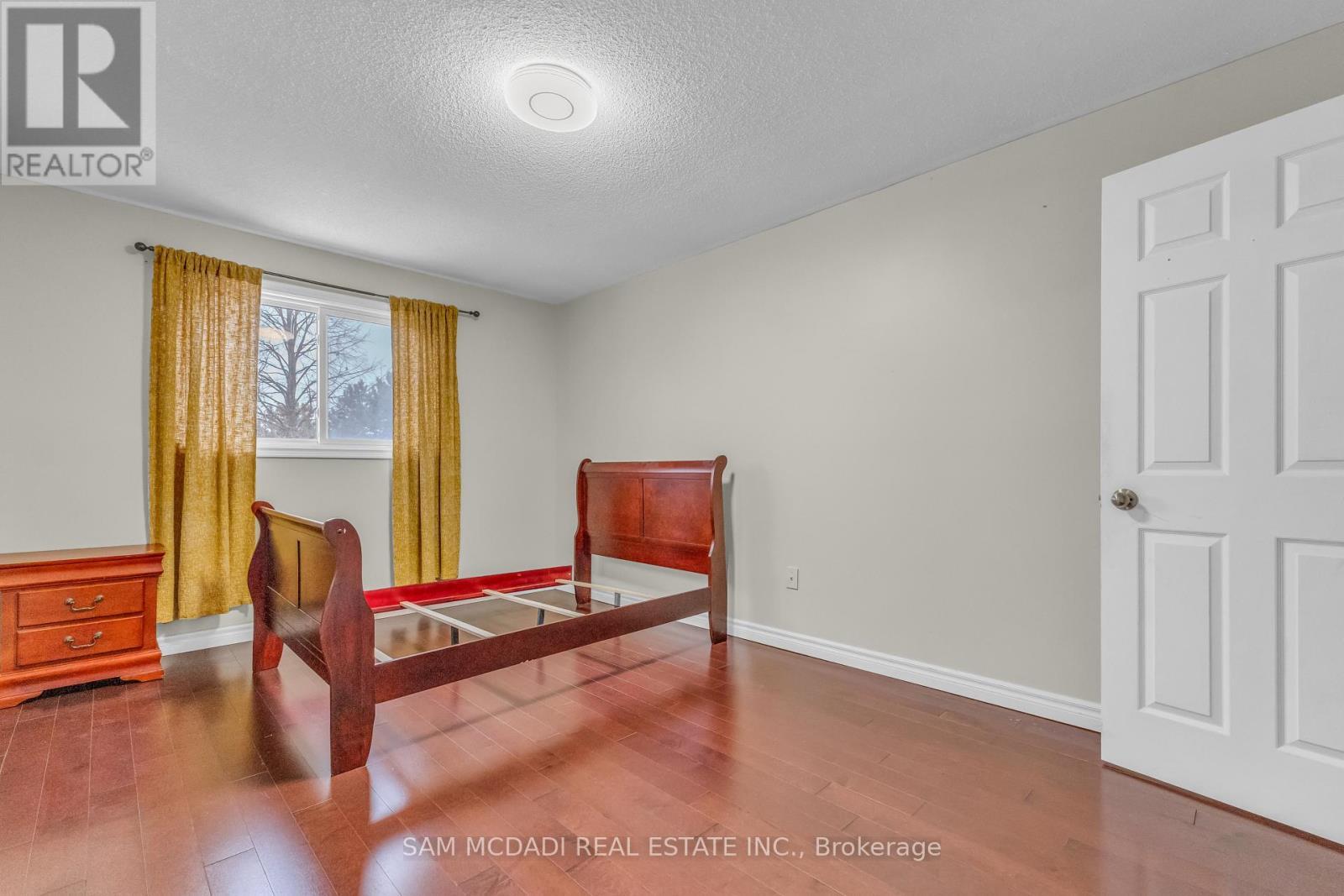 Unit 1 - 734 Woburn Woods Lane, Mississauga, ON - Indoor