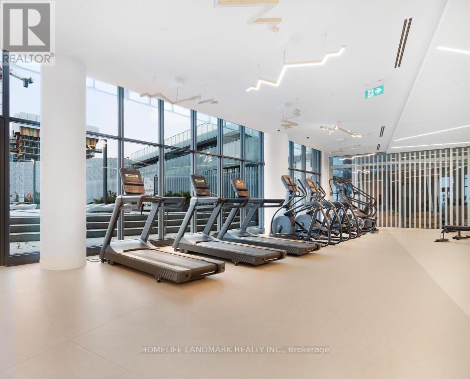 5409 - 3900 Confederation Parkway, Mississauga, ON - Indoor Photo Showing Gym Room
