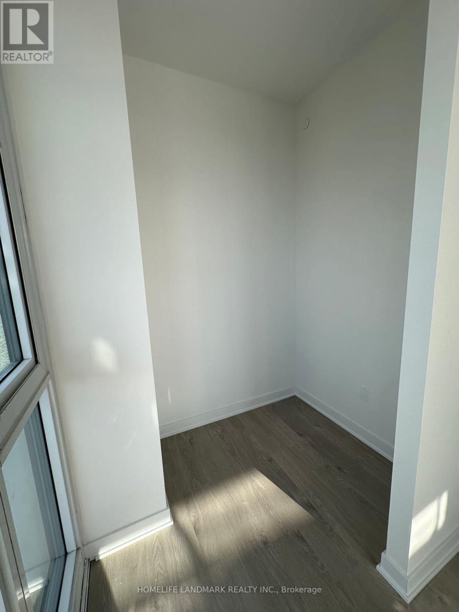 5409 - 3900 Confederation Parkway, Mississauga, ON - Indoor Photo Showing Other Room