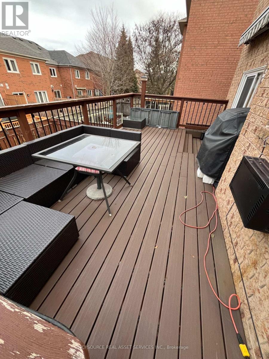 Upper - 419 Seneca Court, Newmarket, ON - Outdoor With Deck Patio Veranda With Exterior