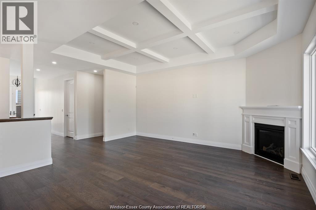 510 Veneto Street, Lakeshore, ON - Indoor With Fireplace