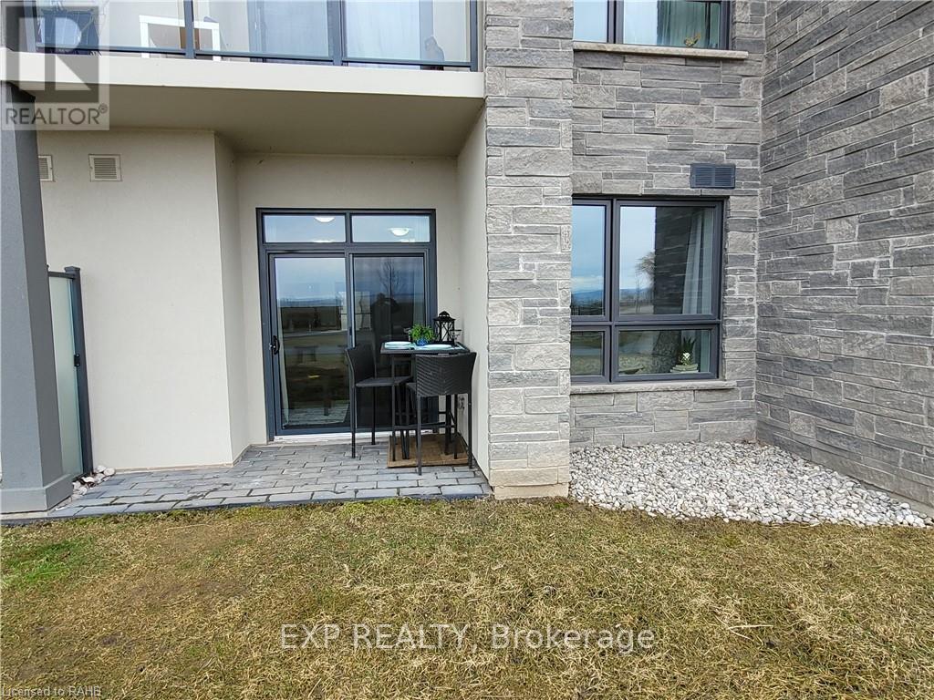 106 - 101 Shoreview Place, Hamilton, ON - Outdoor With Exterior