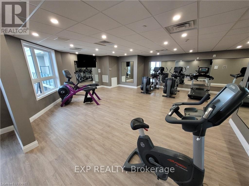 106 - 101 Shoreview Place, Hamilton, ON - Indoor Photo Showing Gym Room