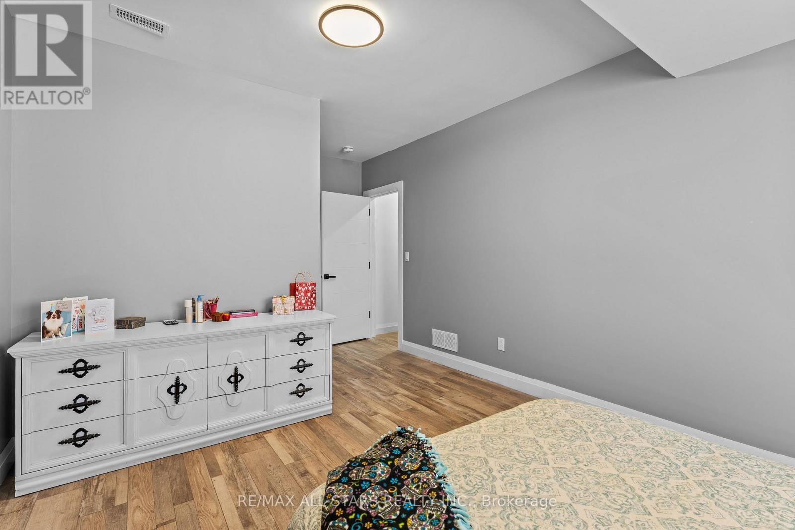 1062 Northline Road, Kawartha Lakes (Fenelon Falls), ON - Indoor Photo Showing Bedroom