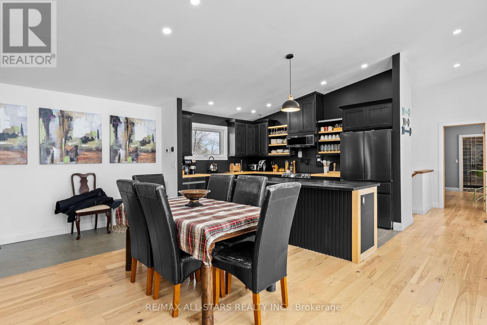 1062 Northline Road, Kawartha Lakes (Fenelon Falls), ON - Indoor Photo Showing Dining Room
