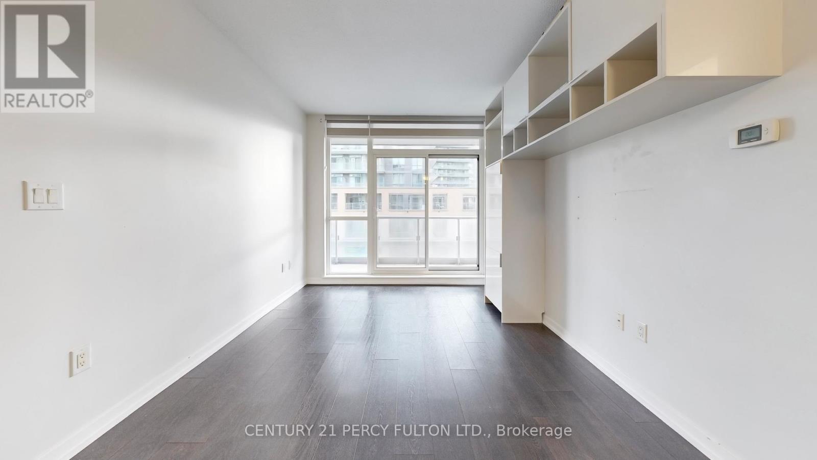 210 - 62 Forest Manor Road, Toronto, ON - Indoor Photo Showing Other Room