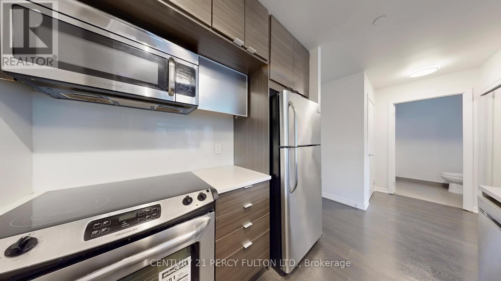 210 - 62 Forest Manor Road, Toronto, ON - Indoor Photo Showing Kitchen With Stainless Steel Kitchen