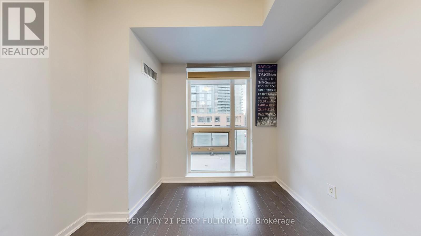 210 - 62 Forest Manor Road, Toronto, ON - Indoor Photo Showing Other Room