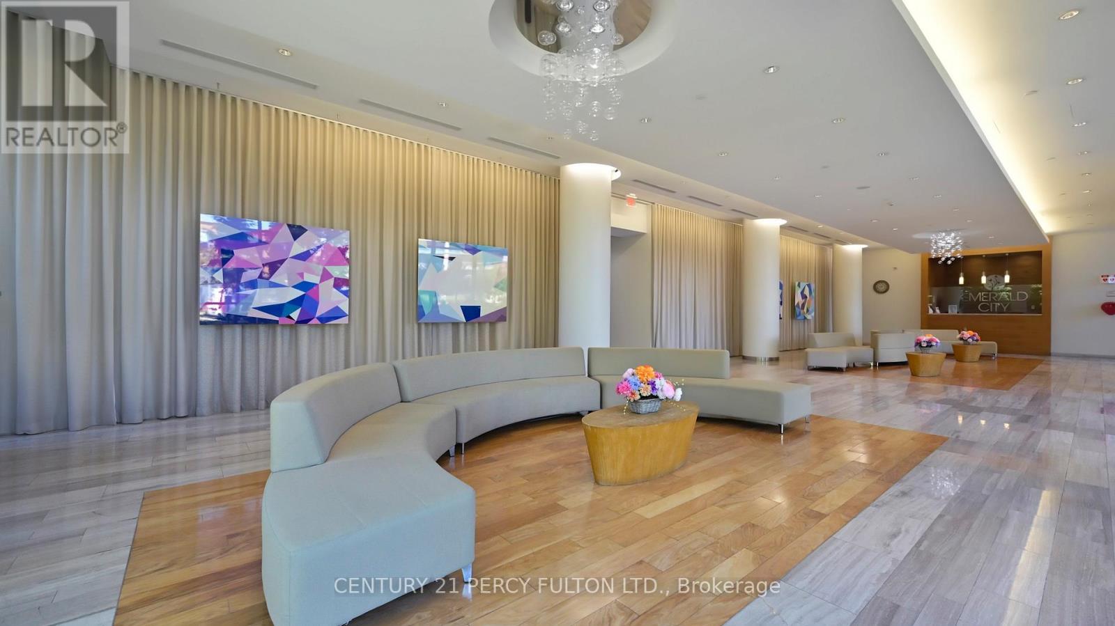 210 - 62 Forest Manor Road, Toronto, ON - Indoor Photo Showing Other Room