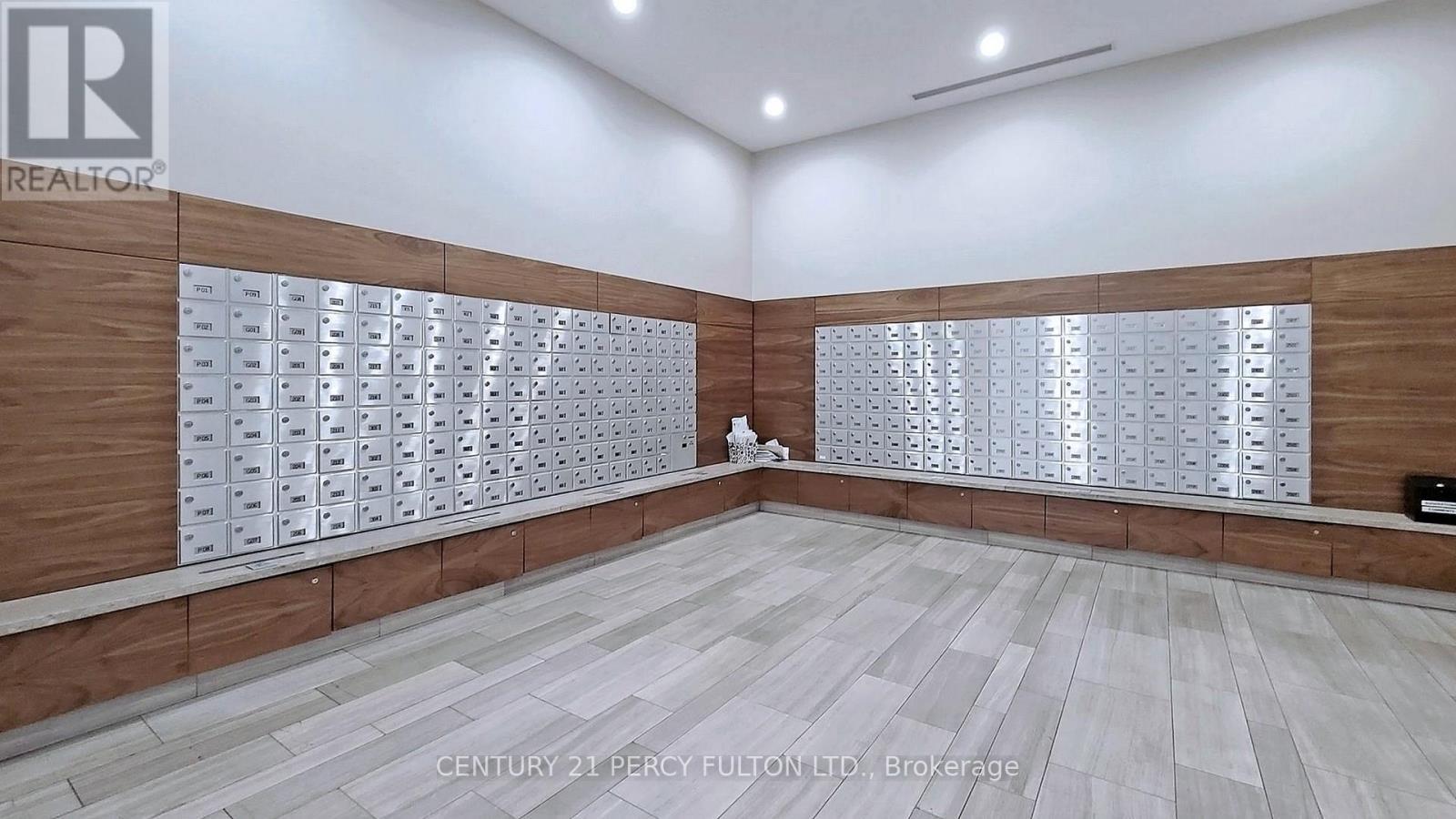 210 - 62 Forest Manor Road, Toronto, ON - Indoor Photo Showing Other Room