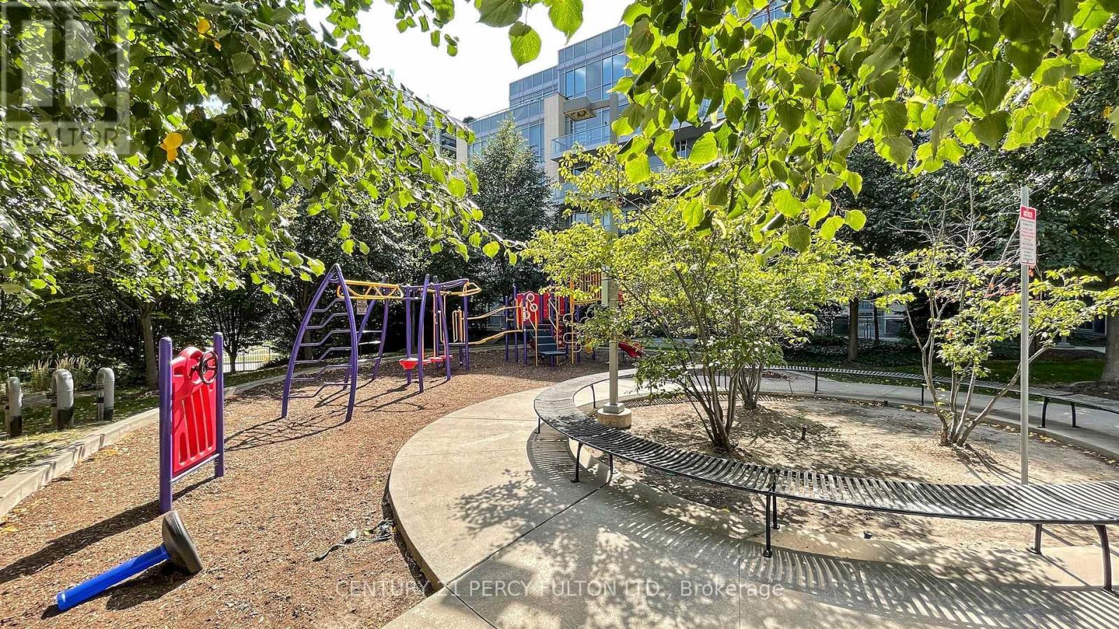 210 - 62 Forest Manor Road, Toronto, ON - Outdoor