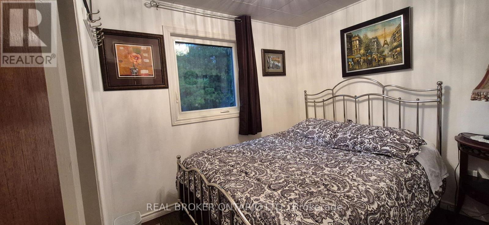 7315 Langstaff Road, Clarington, ON - Indoor Photo Showing Bedroom