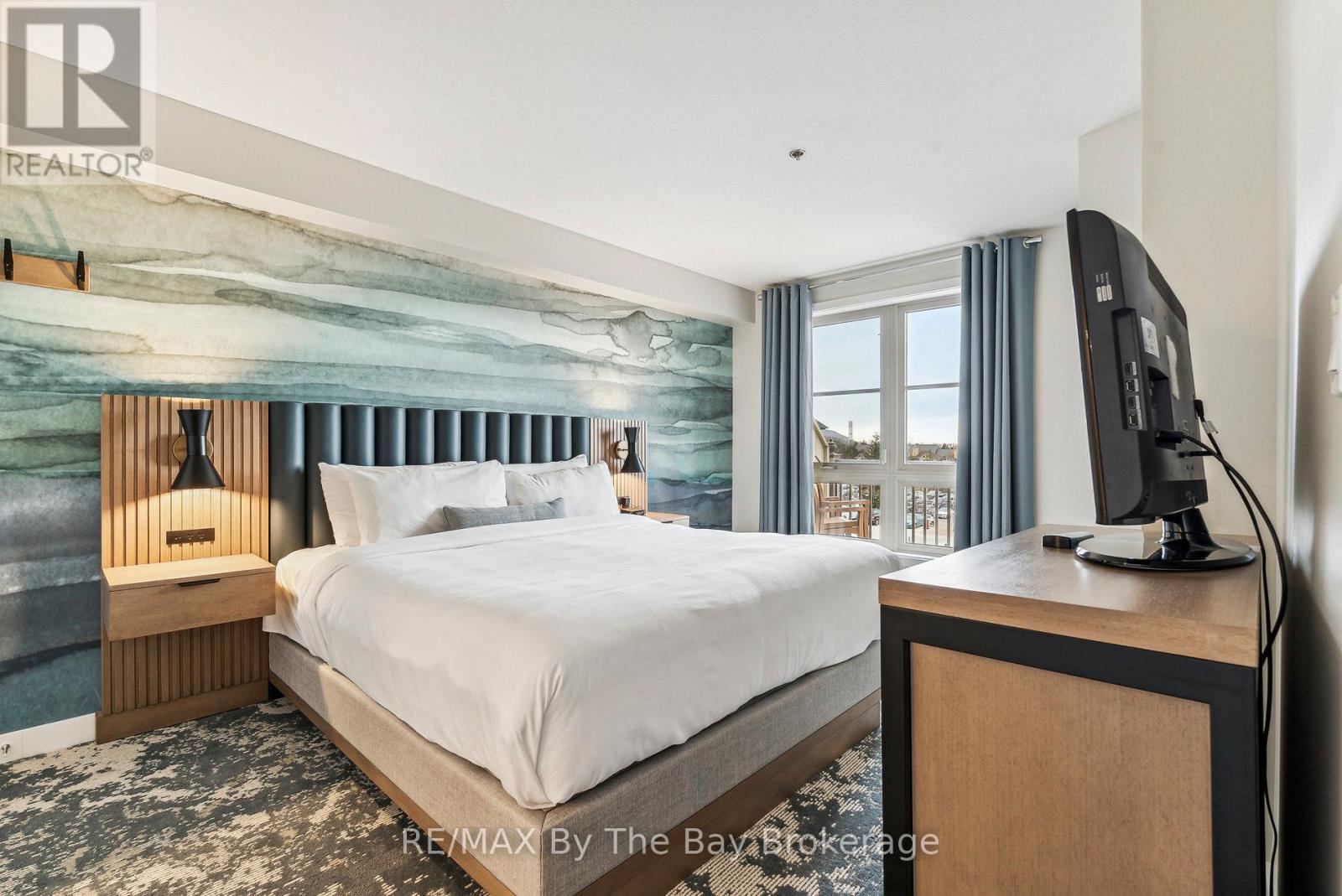 317 - 170 Jozo Weider Boulevard, Blue Mountains, ON - Indoor Photo Showing Bedroom