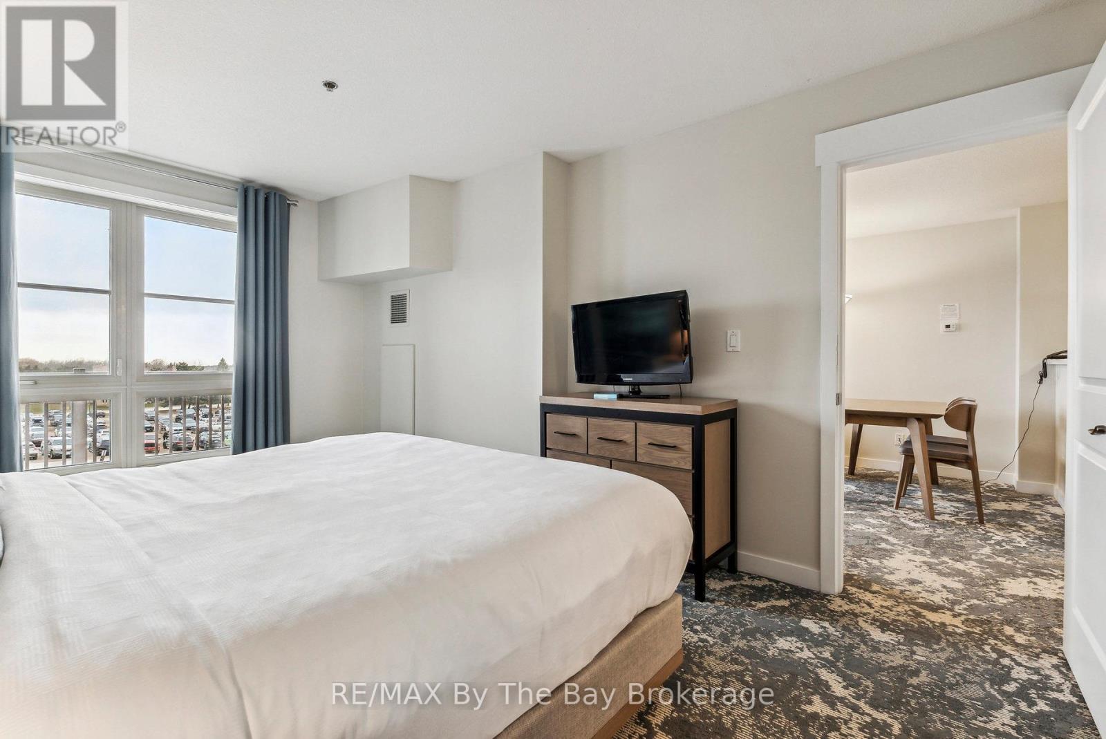 317 - 170 Jozo Weider Boulevard, Blue Mountains, ON - Indoor Photo Showing Bedroom