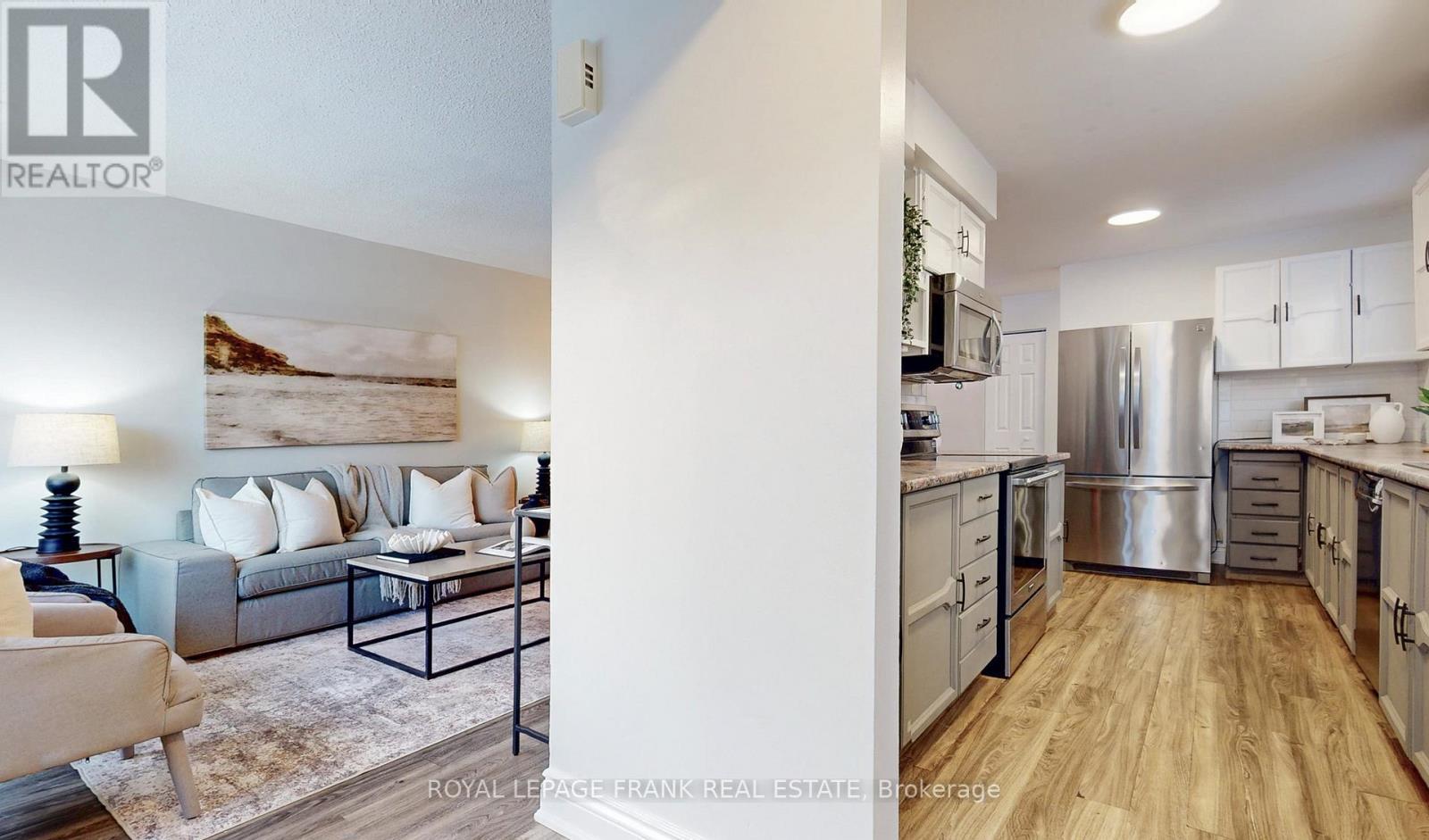 Laminate Floors and Luxury Vinyl Floors Throughout - 732 Annapolis Avenue, Oshawa (Mclaughlin), ON - Indoor