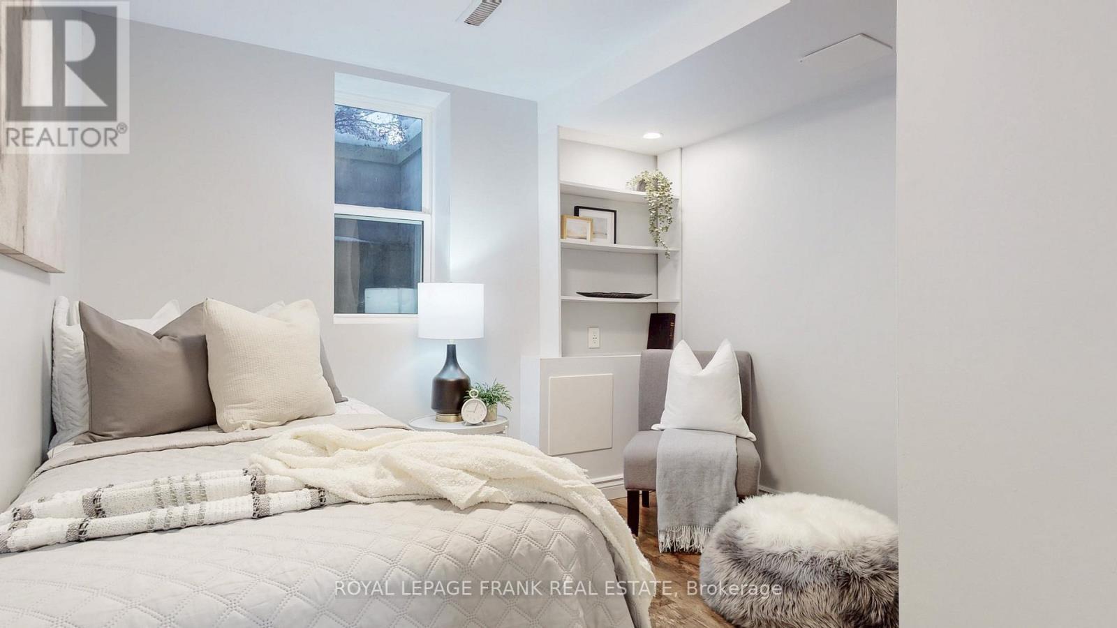 5th Bonus Bdrm with Egress Window - 732 Annapolis Avenue, Oshawa (Mclaughlin), ON - Indoor Photo Showing Bedroom