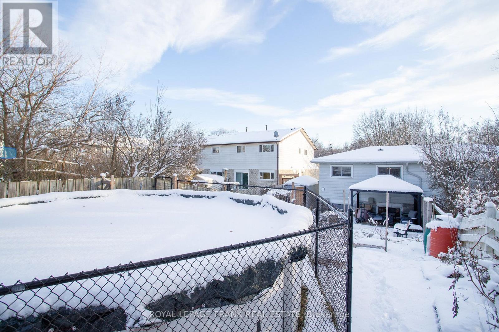 18' Round Above Ground Pool - 732 Annapolis Avenue, Oshawa (Mclaughlin), ON - Outdoor