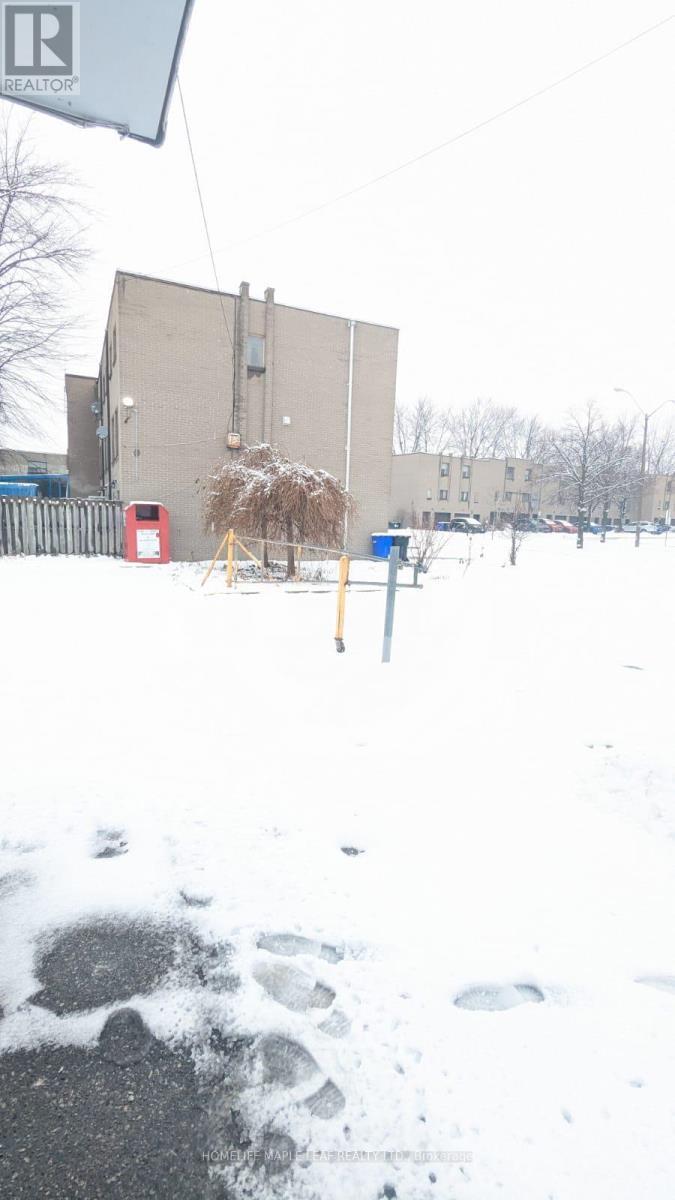 109 Lotherton Pathway, Toronto, ON