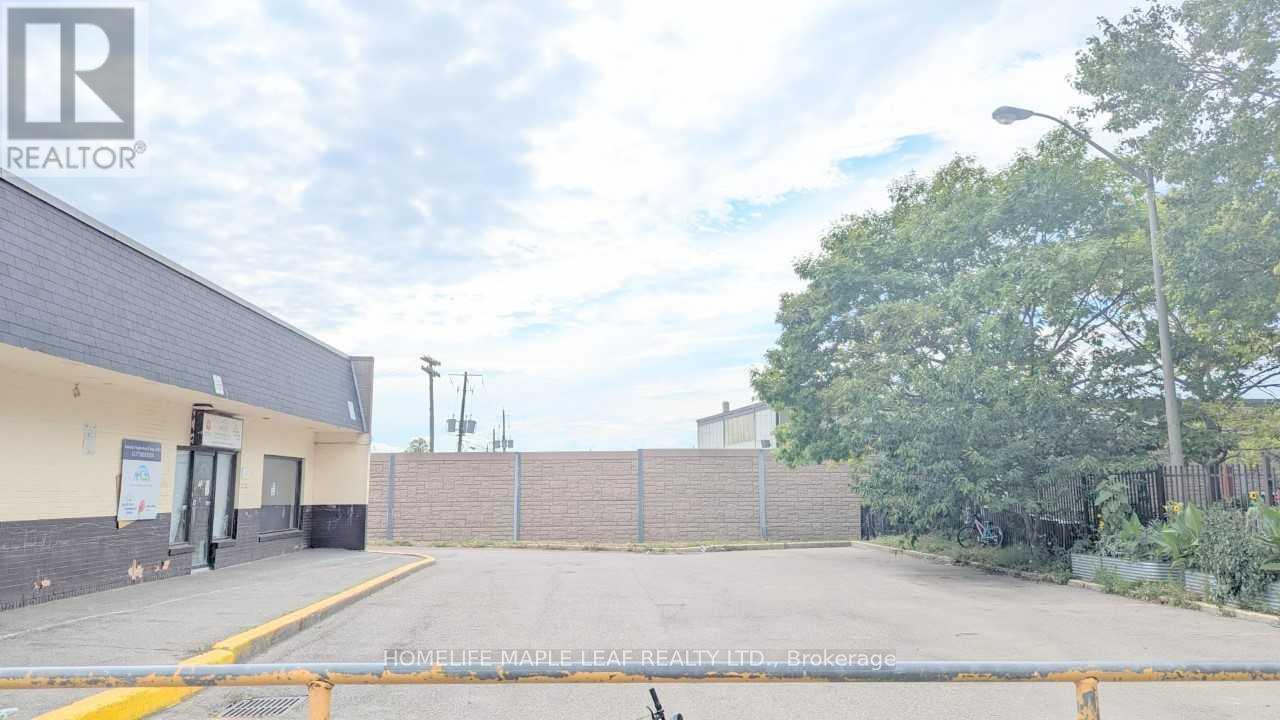 109 Lotherton Pathway, Toronto, ON