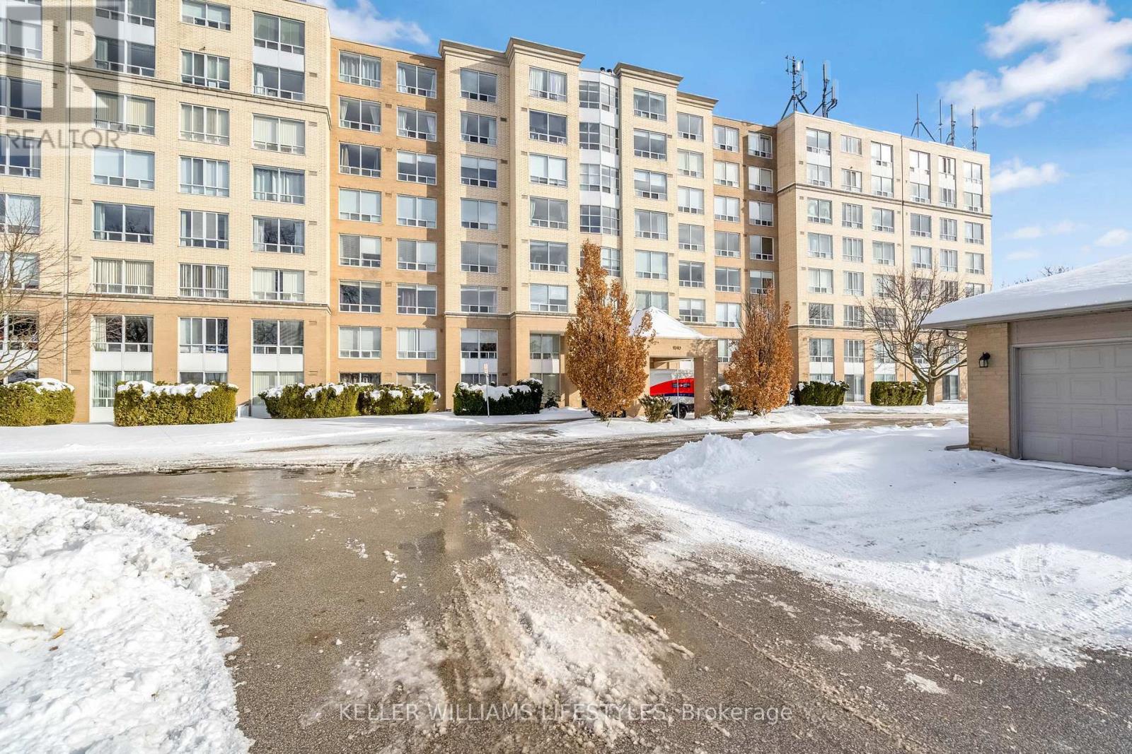 802 - 1510 Richmond Street, London North (North G), ON - Outdoor With Facade