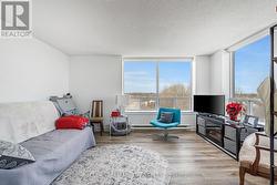 Family room/Sitting room -