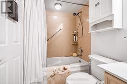 Ensuite bath -