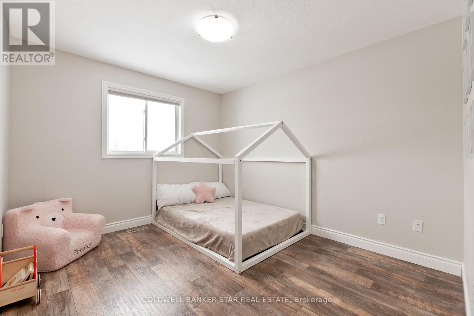 5229 Wales Crescent, Malahide (Copenhagen), ON - Indoor Photo Showing Bedroom