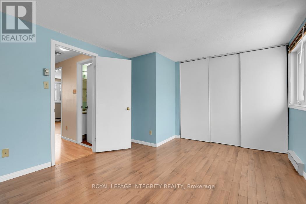 1312 Alness Court, Ottawa, ON - Indoor Photo Showing Other Room