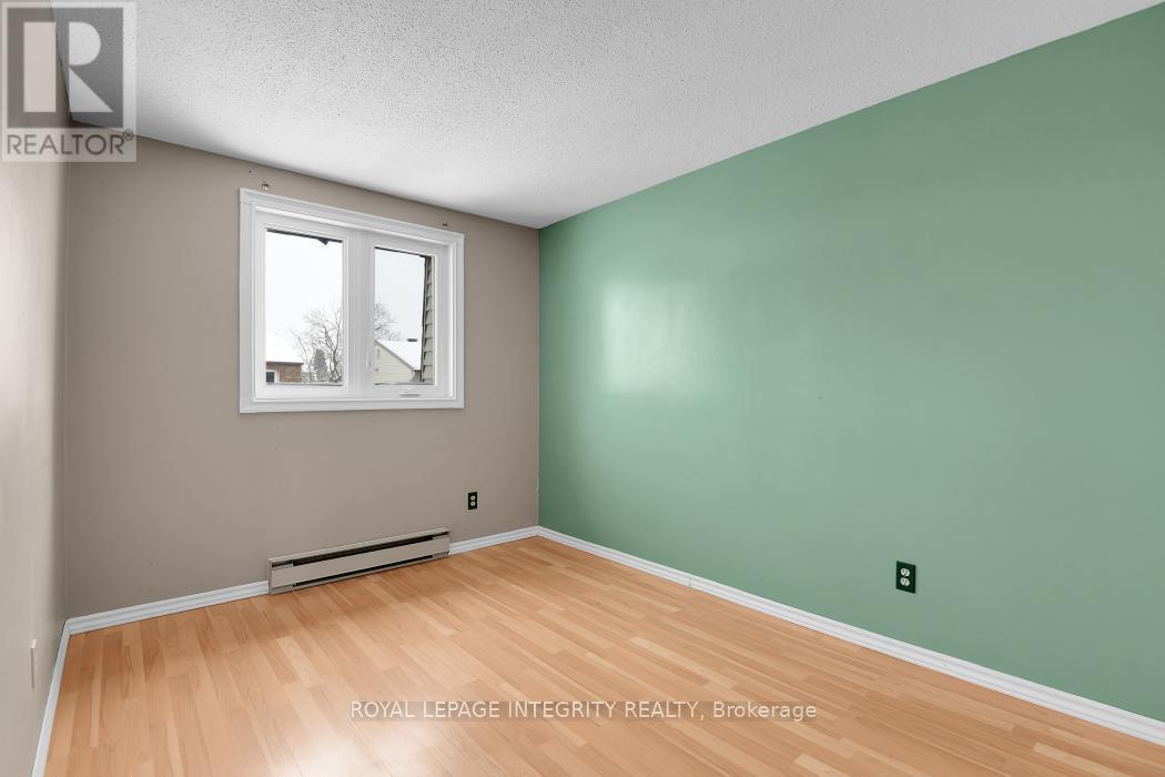 1312 Alness Court, Ottawa, ON - Indoor Photo Showing Other Room