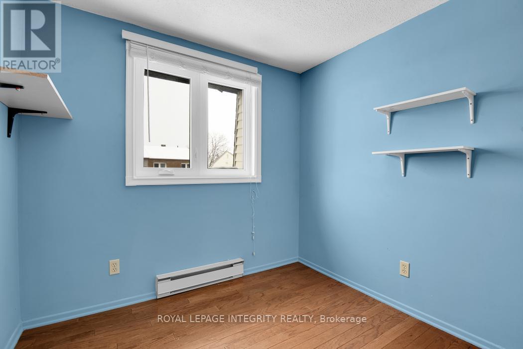 1312 Alness Court, Ottawa, ON - Indoor Photo Showing Other Room