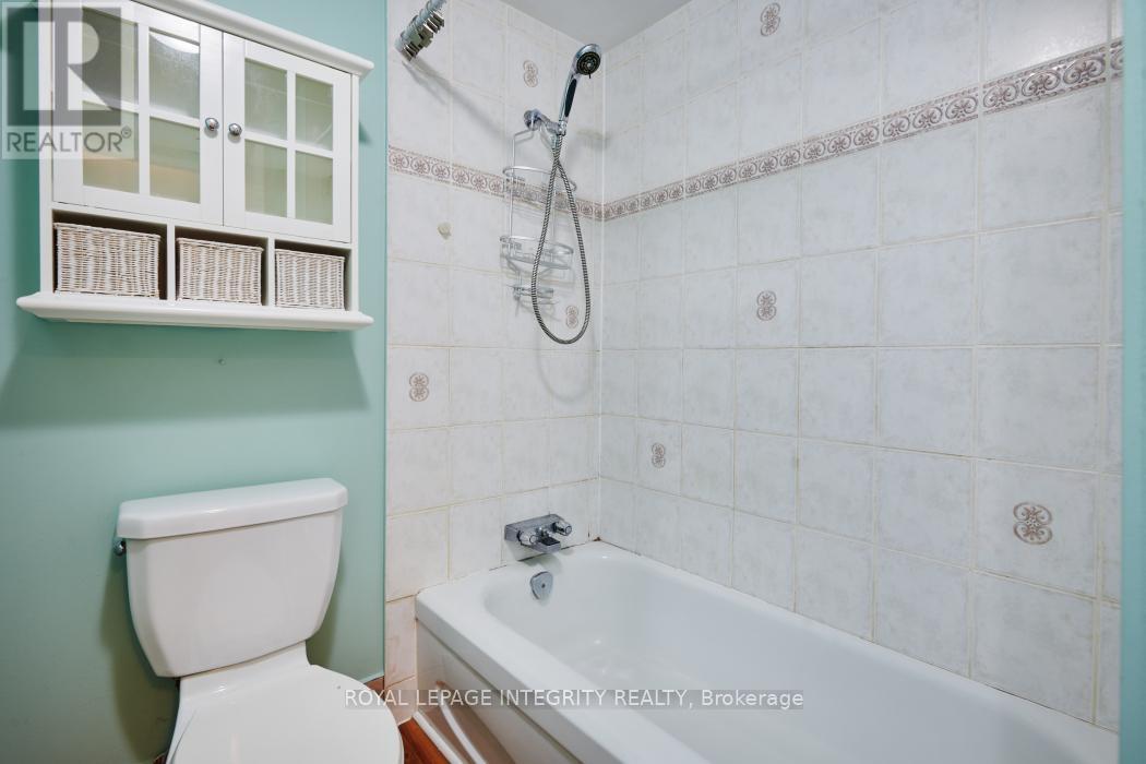 1312 Alness Court, Ottawa, ON - Indoor Photo Showing Bathroom
