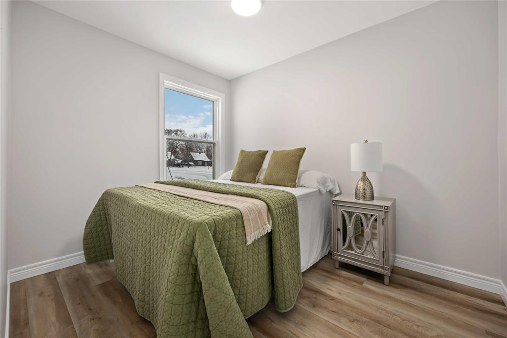 657 Cherry Drive, Sarnia, ON