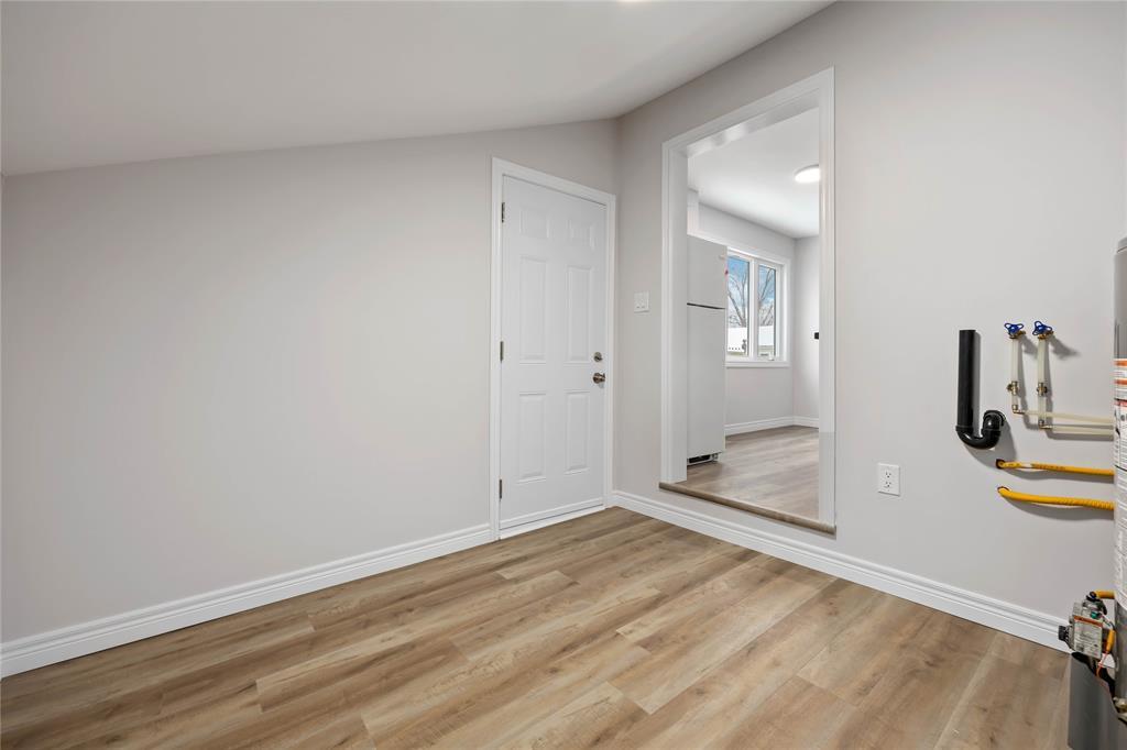 657 Cherry Drive, Sarnia, ON