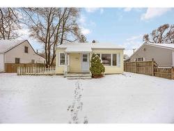 657 CHERRY Drive Sarnia, ON N7T 4H8