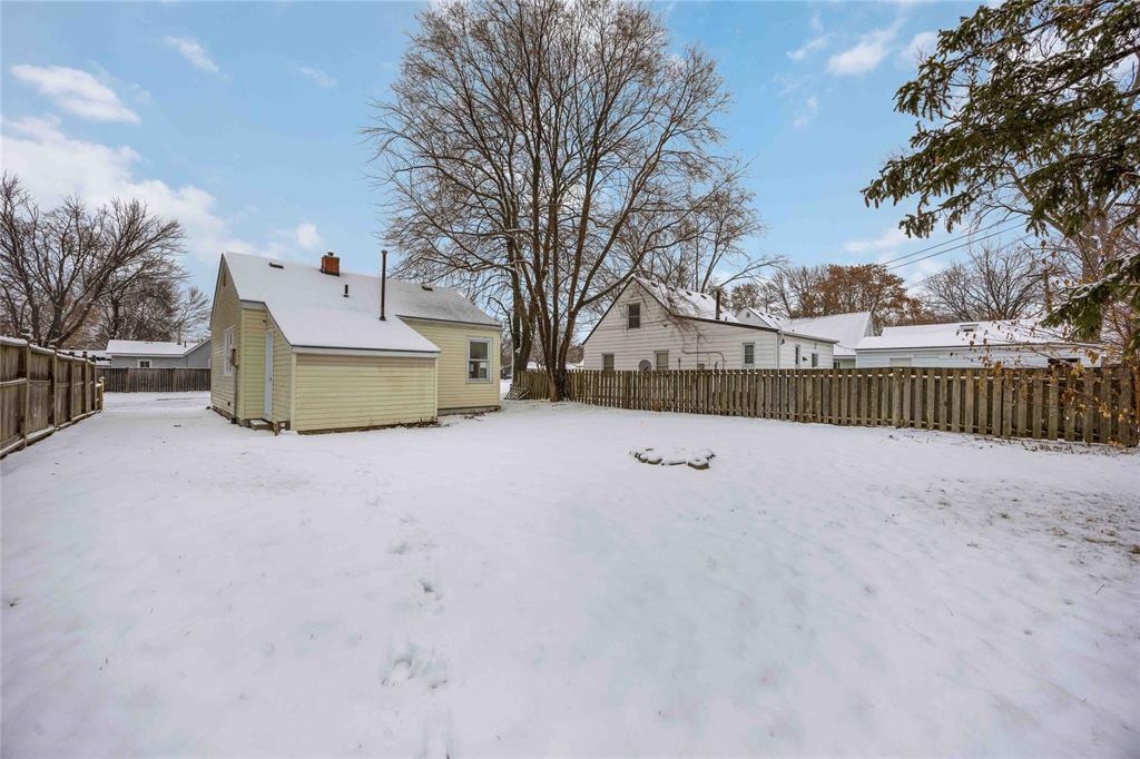 657 Cherry Drive, Sarnia, ON