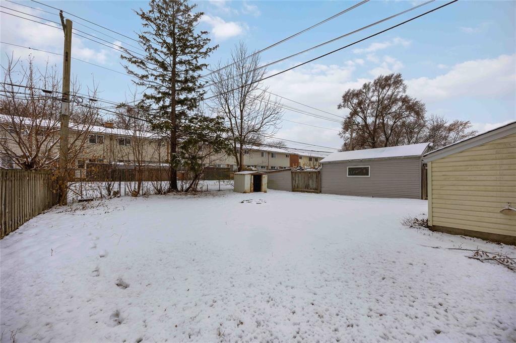 657 Cherry Drive, Sarnia, ON