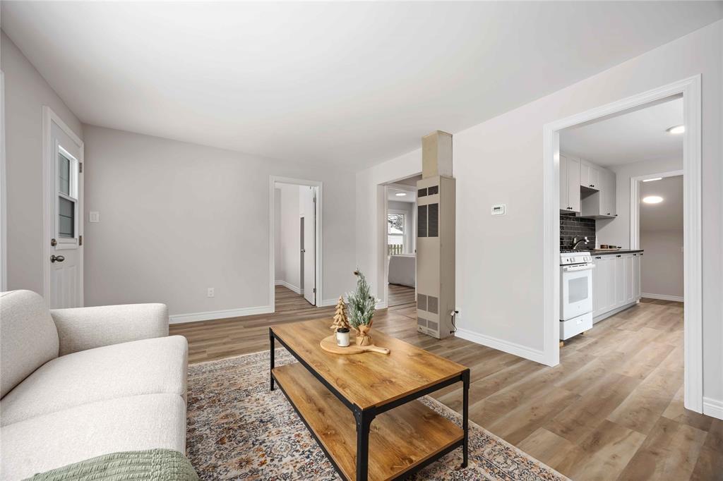 657 Cherry Drive, Sarnia, ON