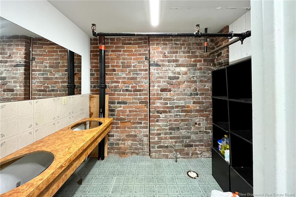 1-56 King St, Saint John, NB