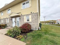 1-500 Riverside DR Fredericton, NB E3A 8C2