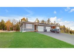 18 Elmwood DR Hampton, NB E5N 0P9