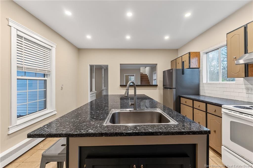 36 Queensway Wy, Saint Stephen, NB