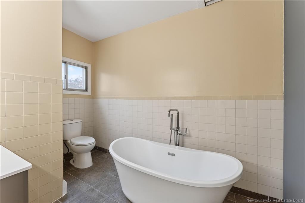 36 Queensway Wy, Saint Stephen, NB